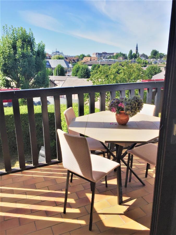 Domaine Prive, , Piscine, Jacuzzi, Joli Appartement Deauville Buitenkant foto